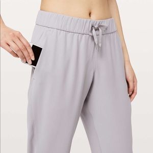 On The Fly 7/8 Pant *Woven size 4
